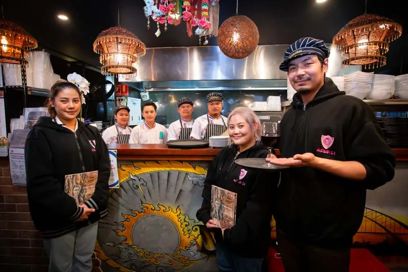 T Top Thai team
